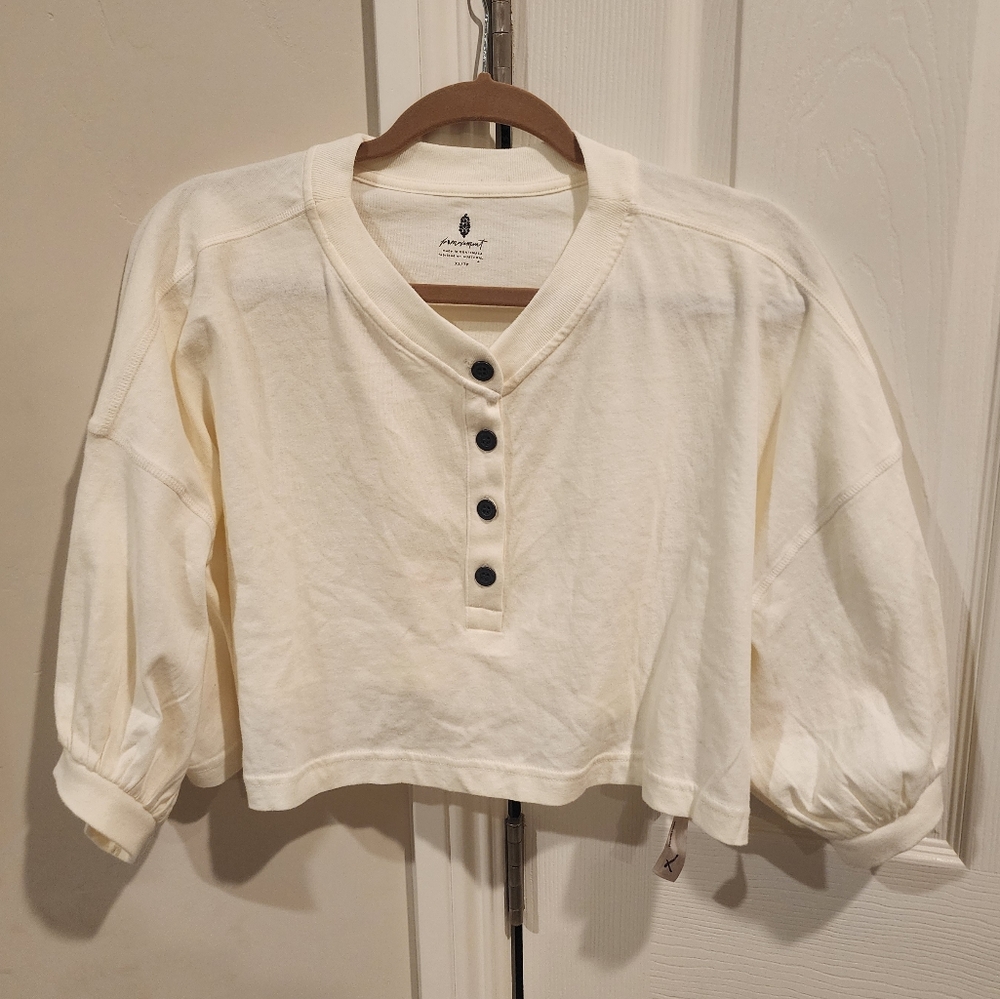Free People Movement Cropped Button Up Top, Size XS, NWOT